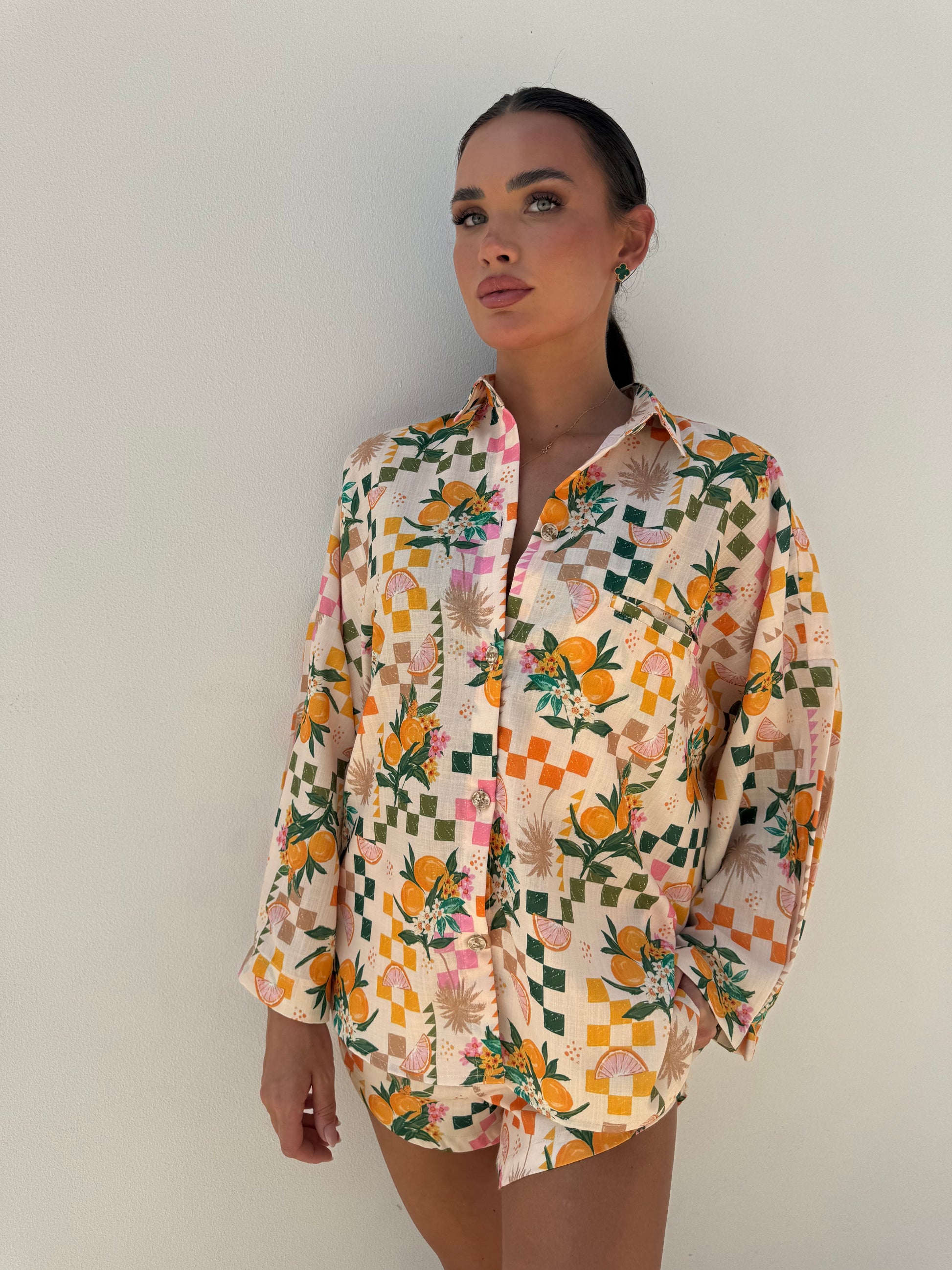 Women’s linen summer shirt with Mediterranean-inspired citrus design