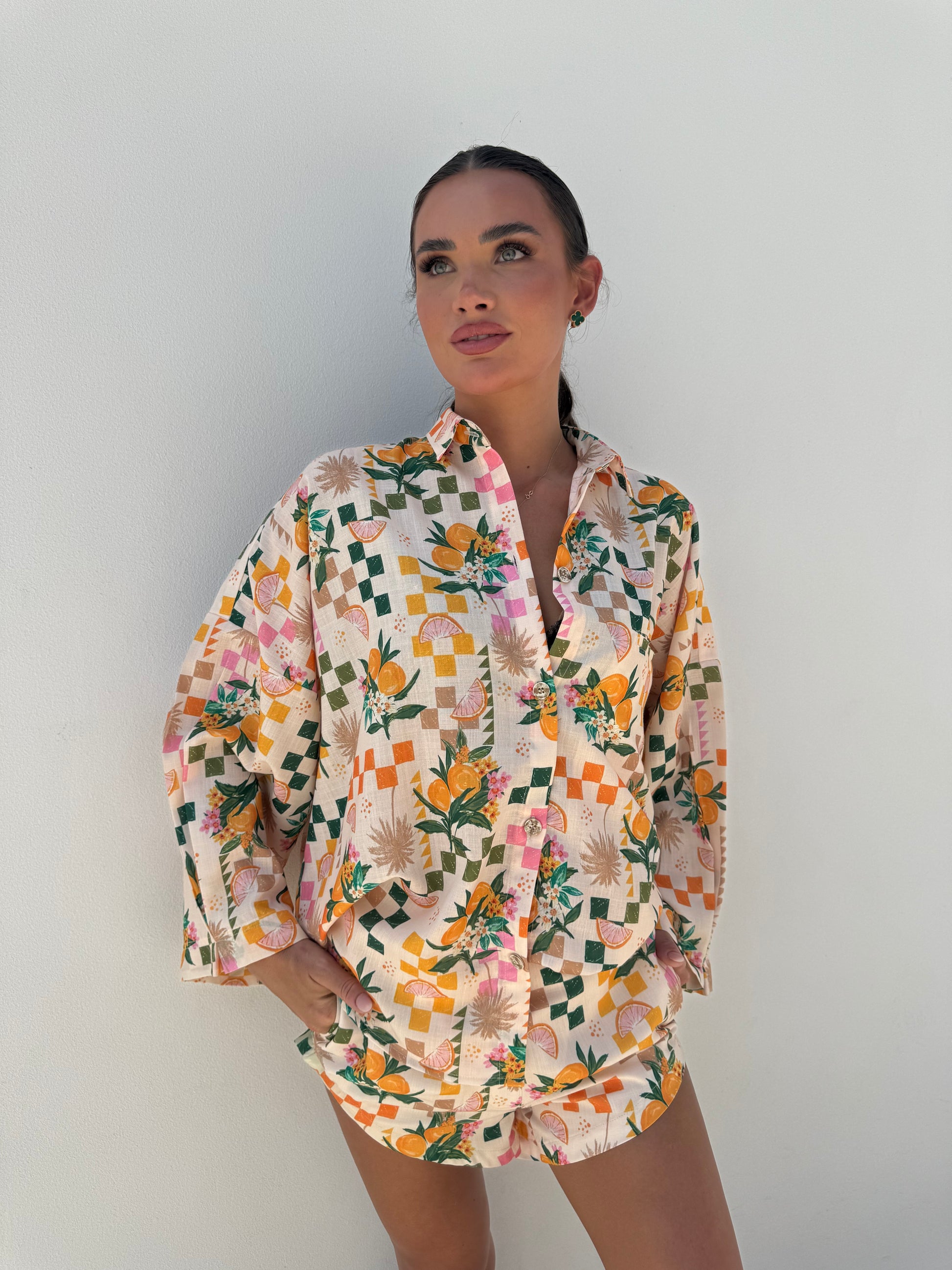 Bright and playful linen shirt with pink and orange squares – Belle Chose